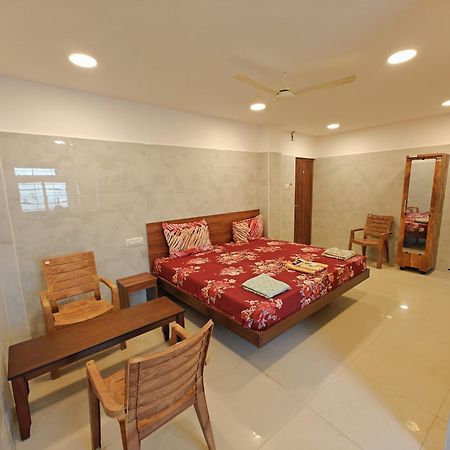 Hotel Salbala Inn - Near Airport チェンナイ エクステリア 写真