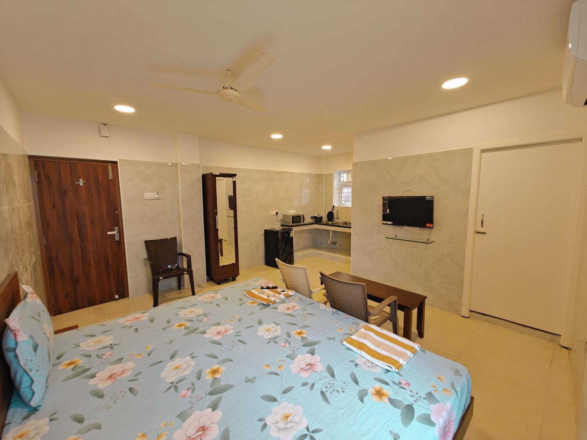 Hotel Salbala Inn - Near Airport チェンナイ エクステリア 写真
